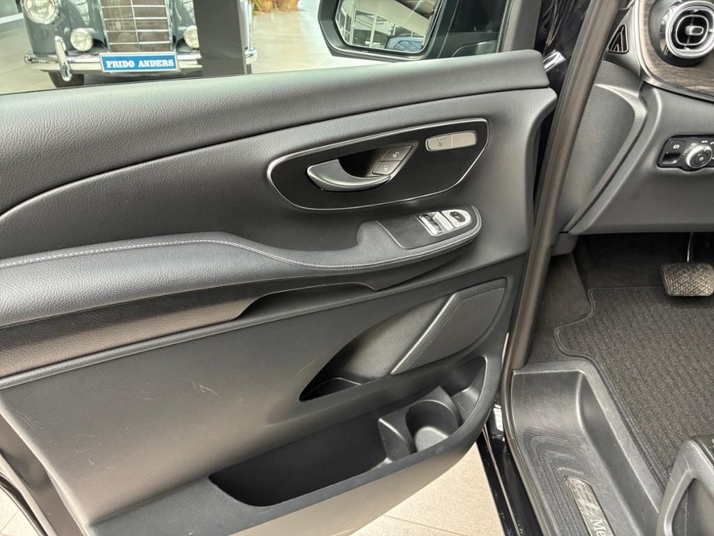 Mercedes-Benz V 300 2025 г. Чёрный, пробег 53326 км