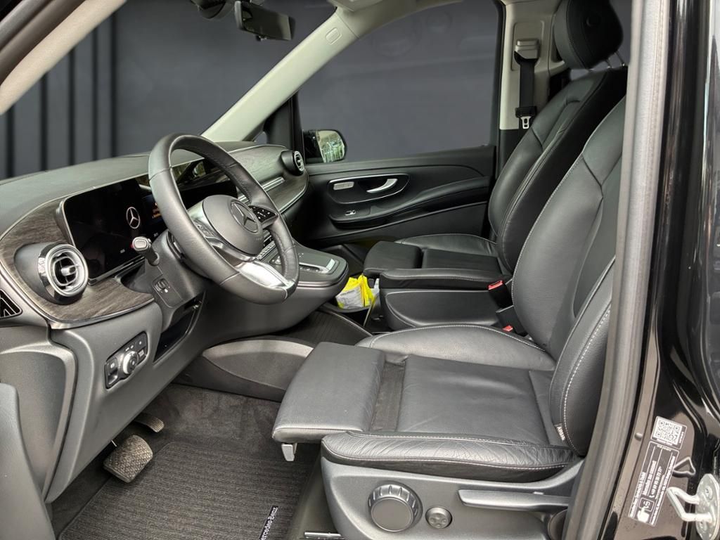 Mercedes-Benz V 300 2025 г. Чёрный, пробег 53326 км