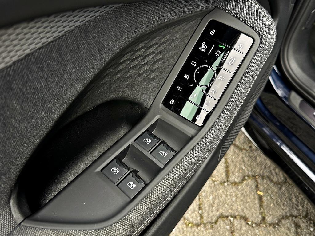 Audi A6 2025 г. Синий, пробег 12690 км