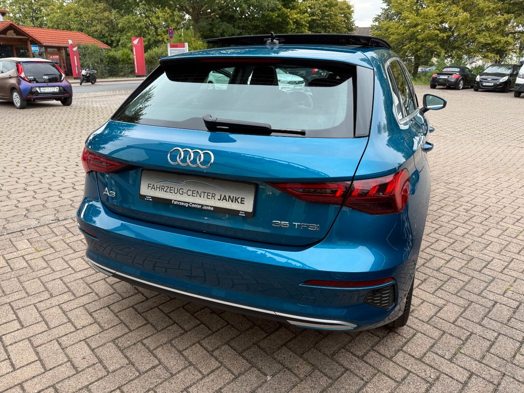 Audi A3 2023 г. Синий, пробег 49600 км