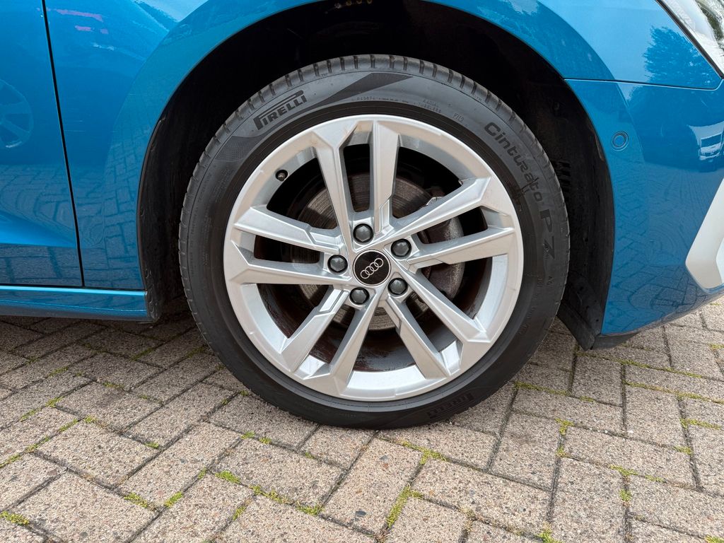 Audi A3 2023 г. Синий, пробег 49600 км