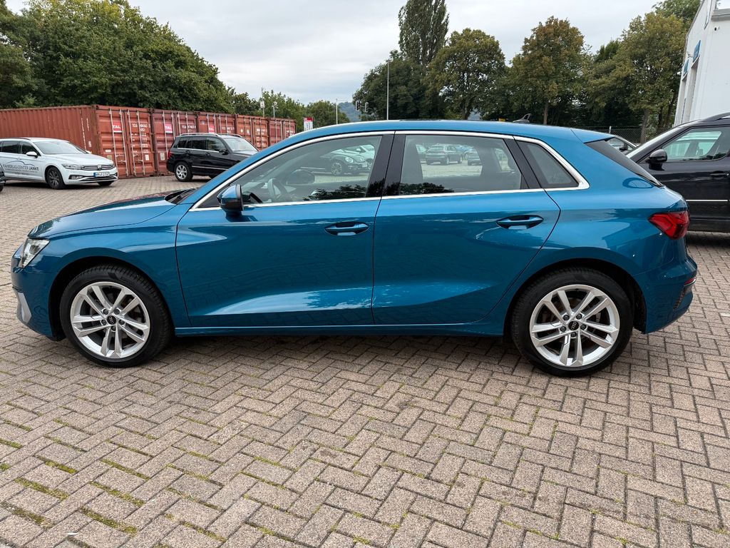 Audi A3 2023 г. Синий, пробег 49600 км
