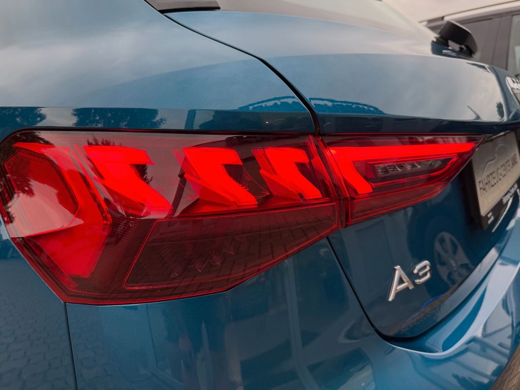 Audi A3 2023 г. Синий, пробег 49600 км