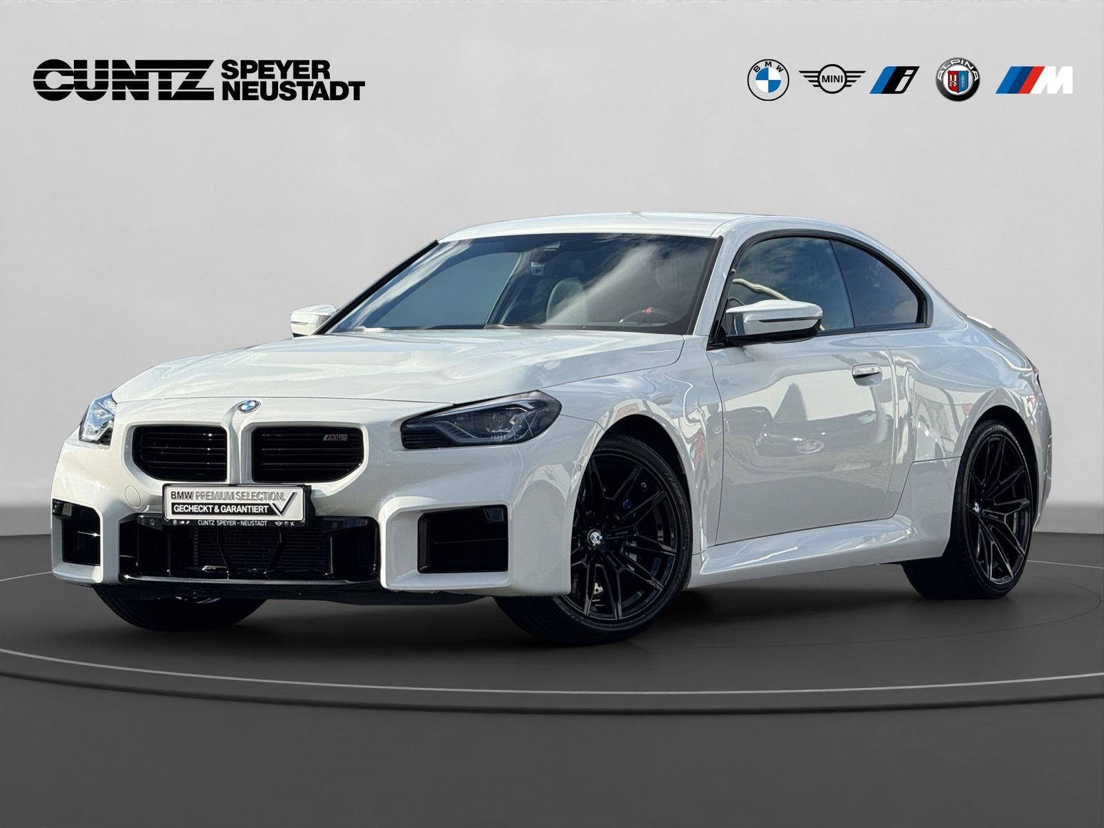 BMW M2 2025 г. Белый, пробег 12418 км
