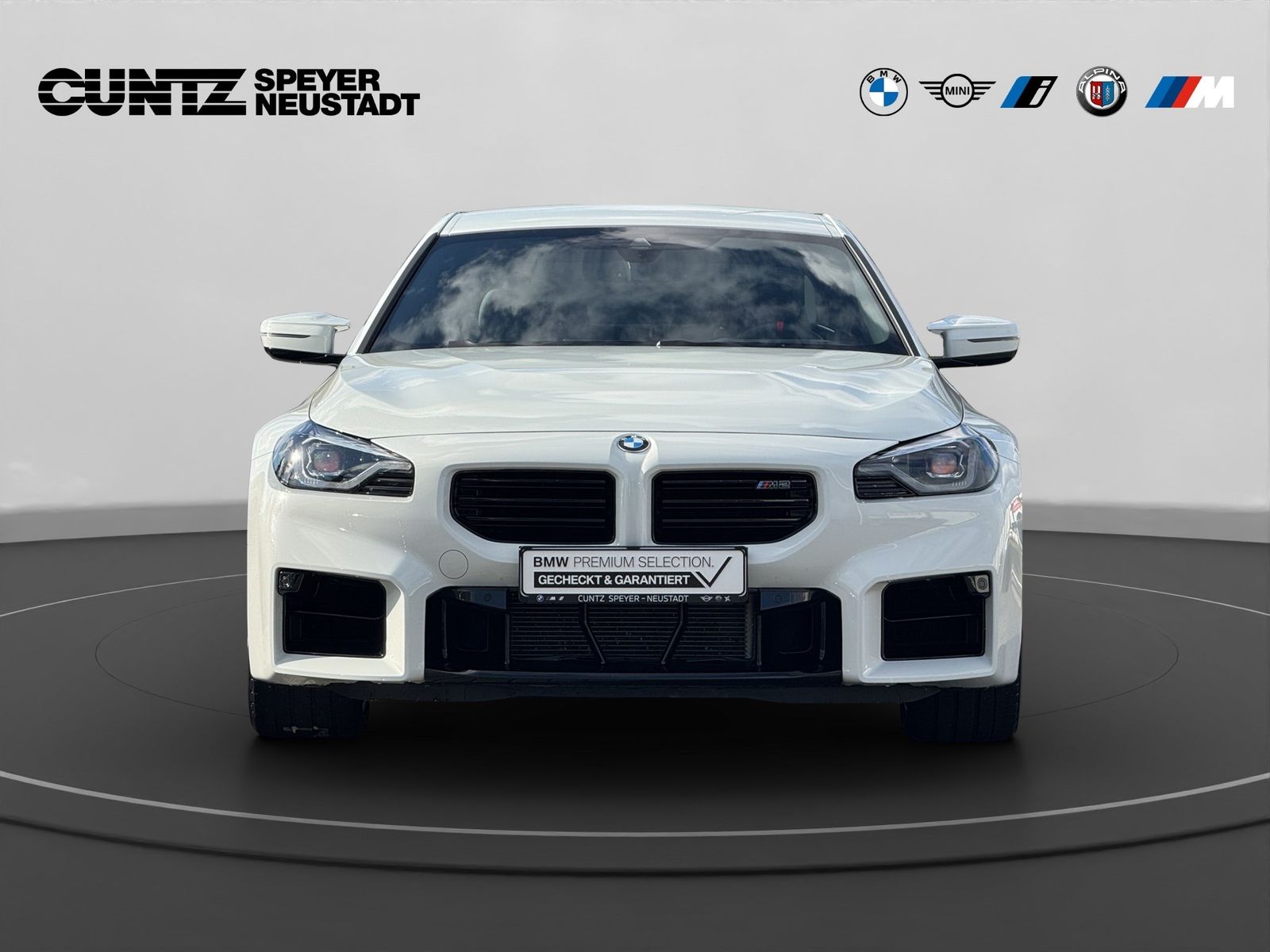 BMW M2 2025 г. Белый, пробег 12418 км