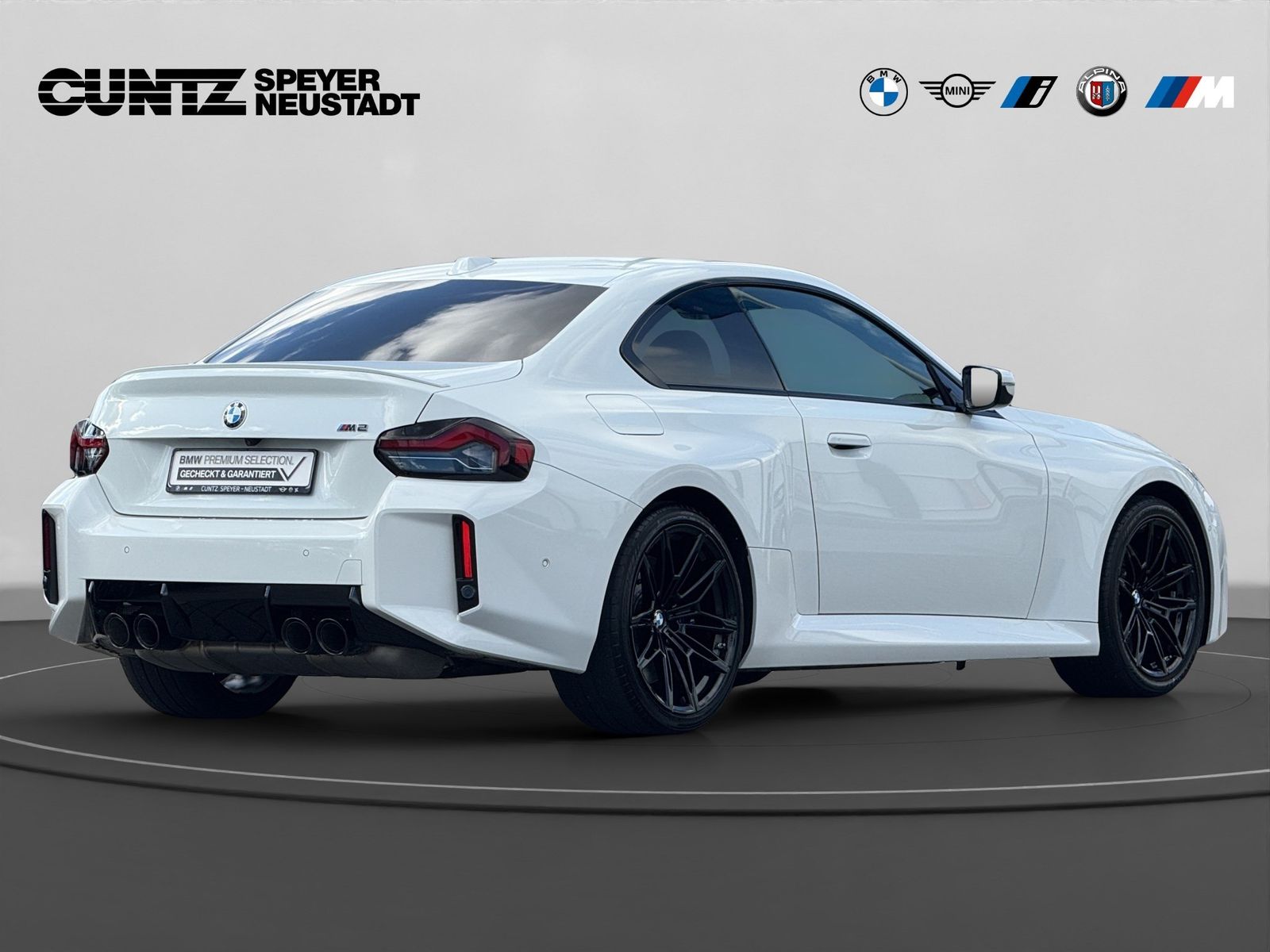 BMW M2 2025 г. Белый, пробег 12418 км