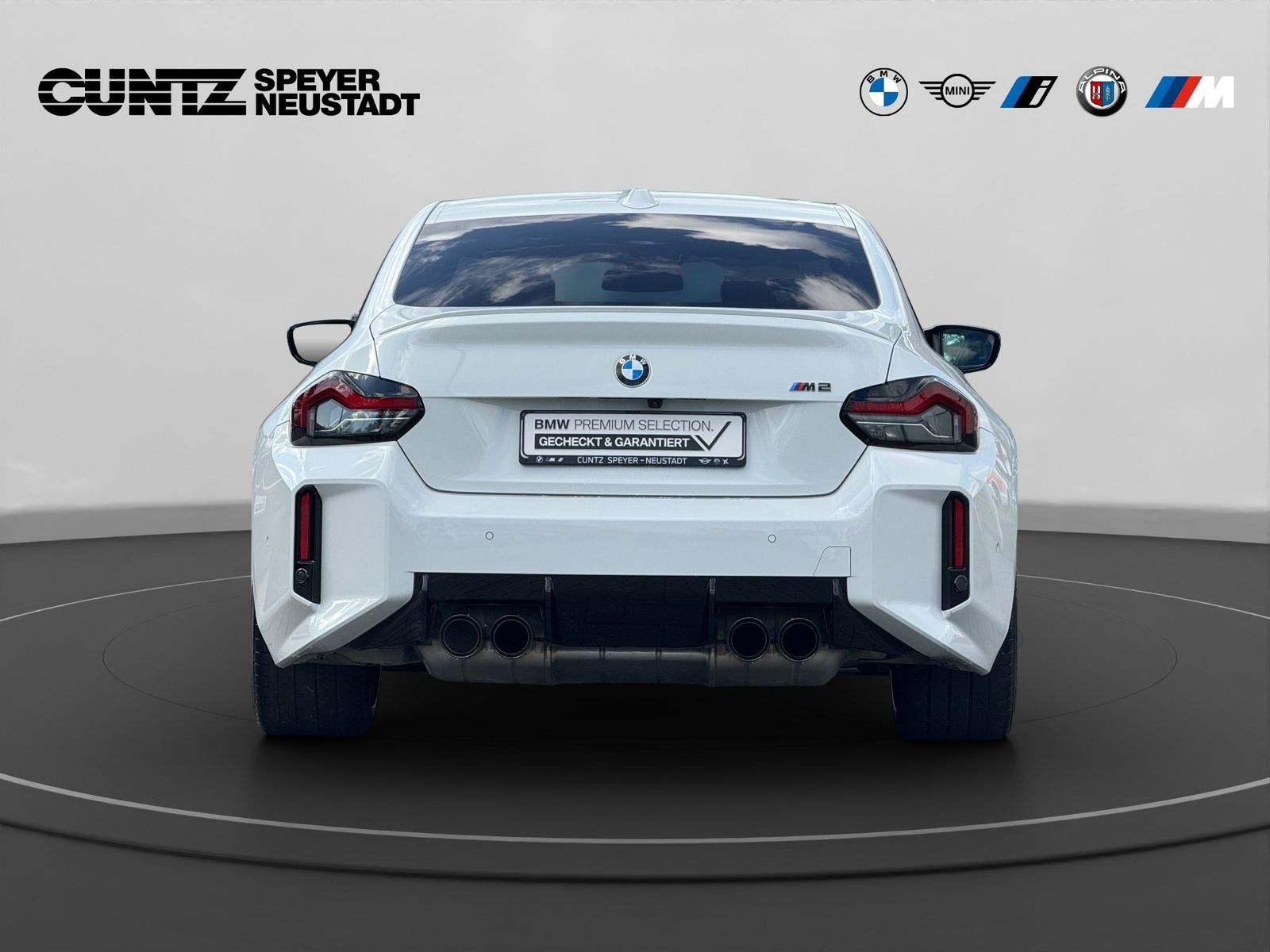 BMW M2 2025 г. Белый, пробег 12418 км