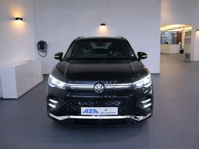 Volkswagen Tiguan 2026 г. Чёрный, пробег 5000 км