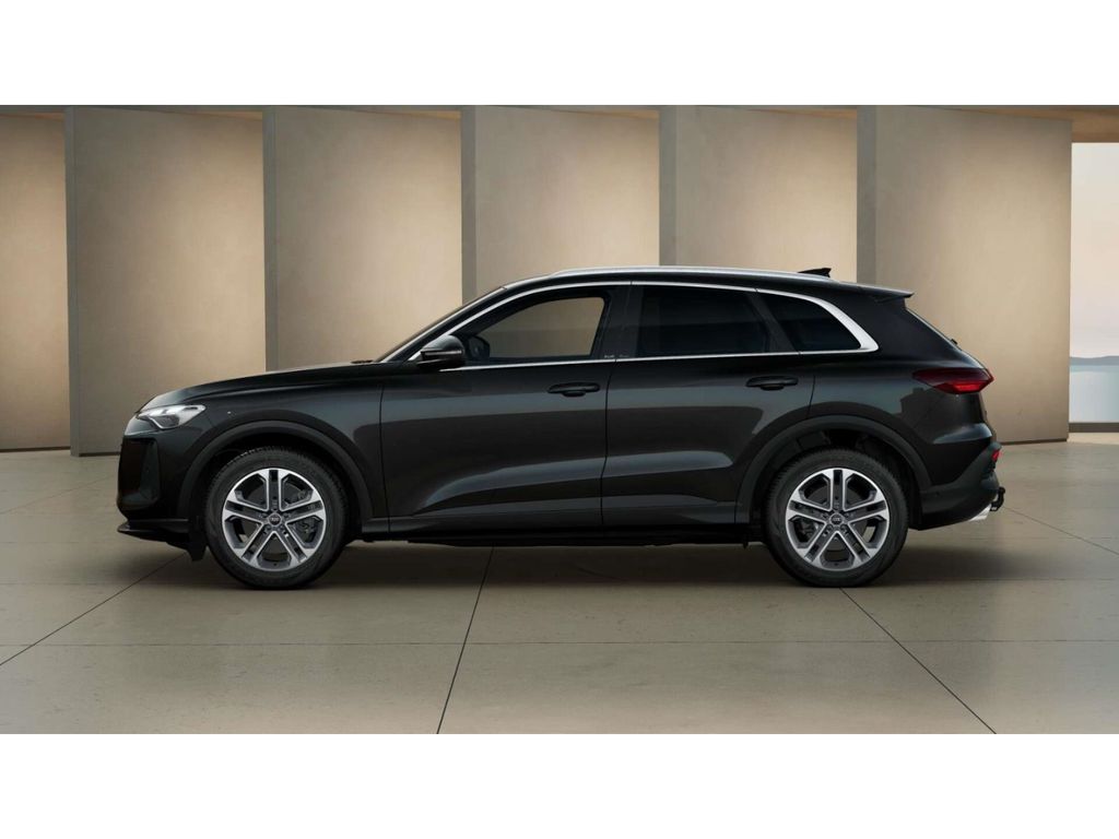 Audi Q5 2026 г. Чёрный, пробег 28153 км