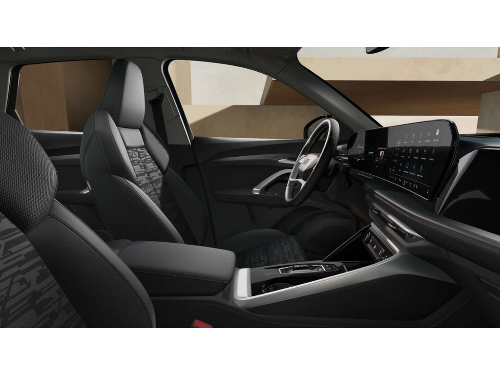 Audi Q5 2026 г. Чёрный, пробег 28153 км
