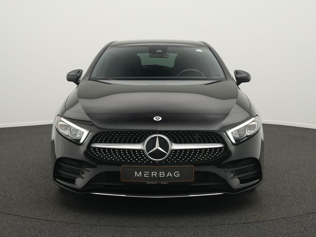 Mercedes-Benz A 220 2023 г. Чёрный, пробег 39206 км