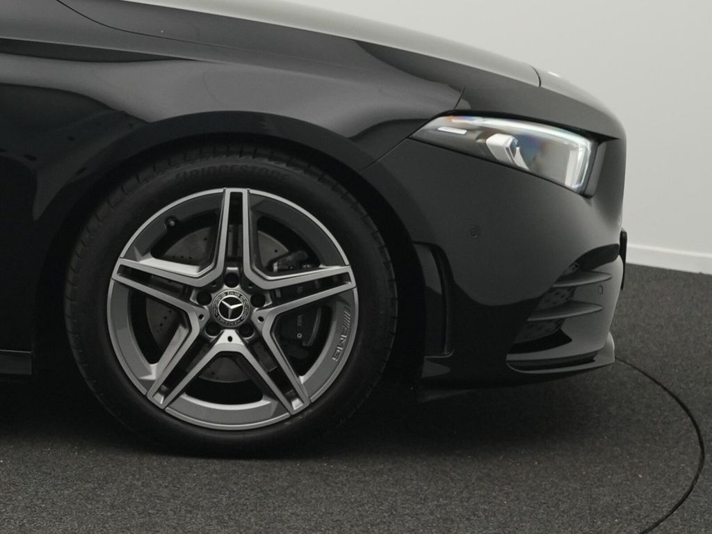 Mercedes-Benz A 220 2023 г. Чёрный, пробег 39206 км
