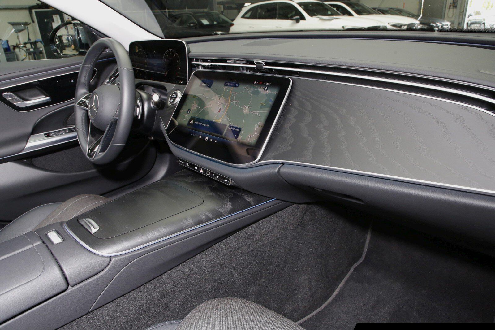 Mercedes-Benz E 200 2025 г. Серый, пробег 19494 км