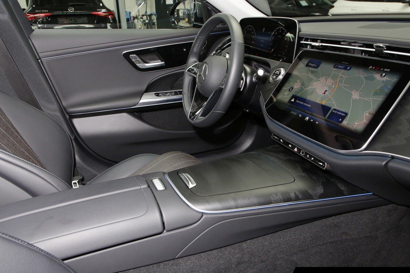Mercedes-Benz E 200 2025 г. Серый, пробег 19494 км
