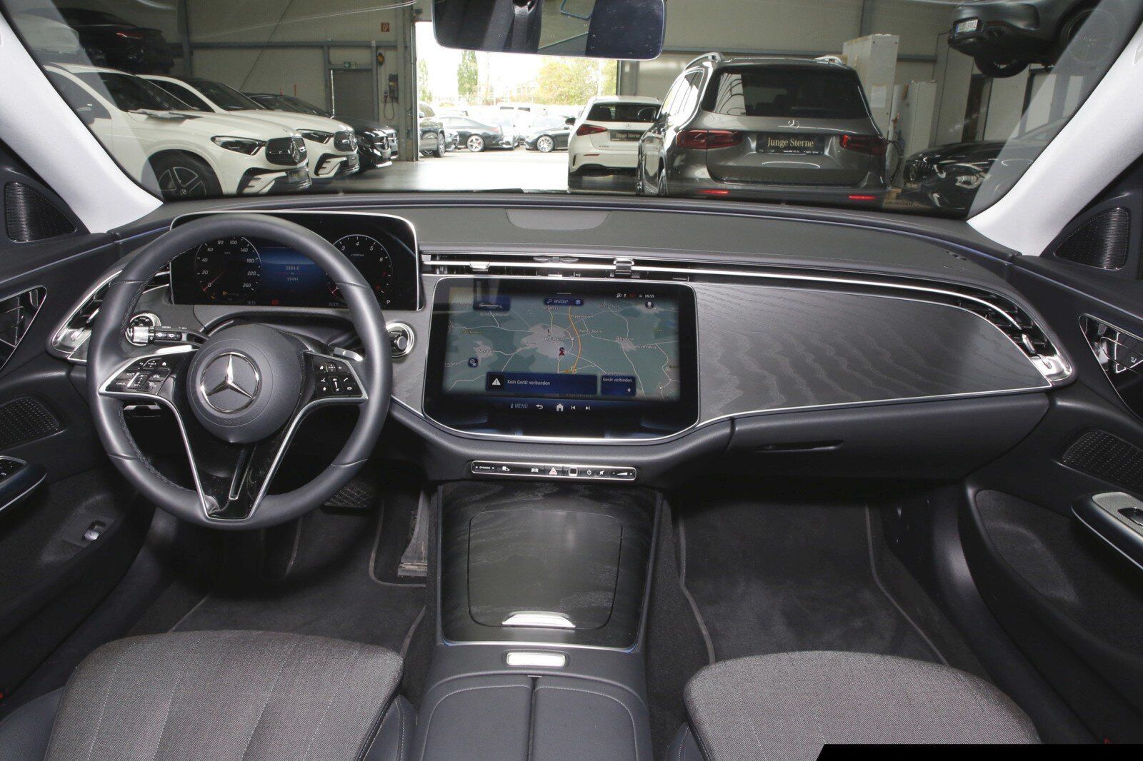 Mercedes-Benz E 200 2025 г. Серый, пробег 19494 км