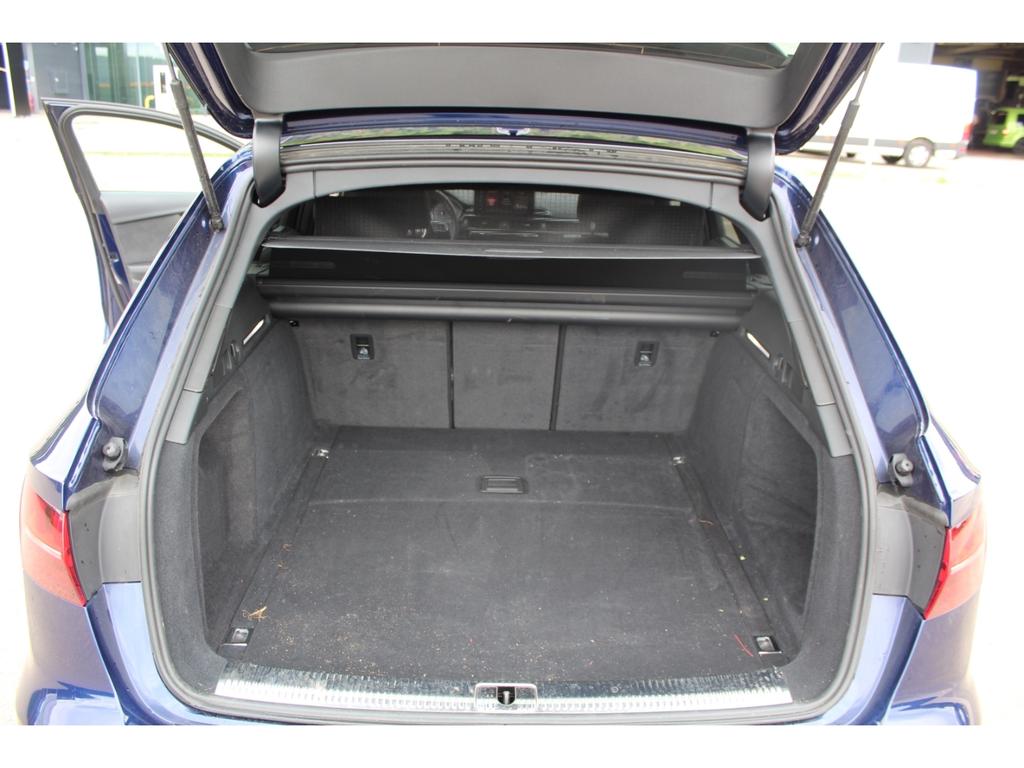 Audi S4 2023 г. Синий, пробег 59400 км
