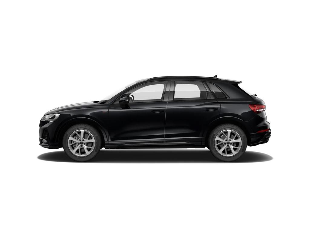 Audi Q3 2021 г. Чёрный, пробег 50100 км