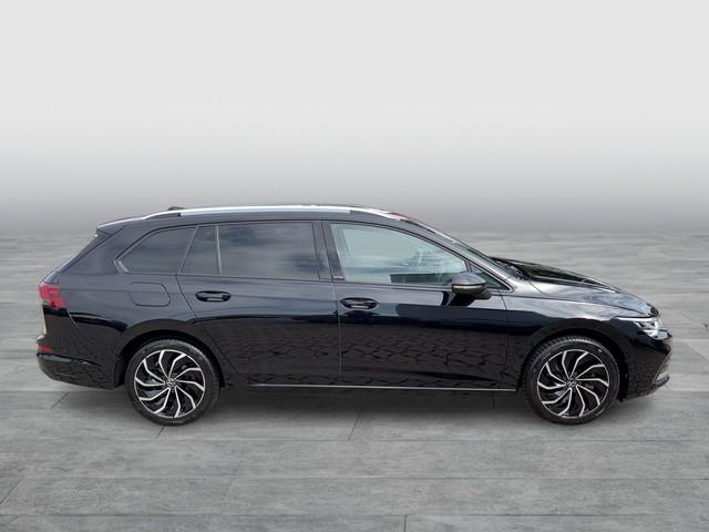 Volkswagen Golf 2023 г. Чёрный, пробег 48480 км