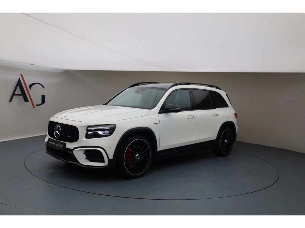 Mercedes-Benz State Glow 2025 г. Белый, пробег 12810 км
