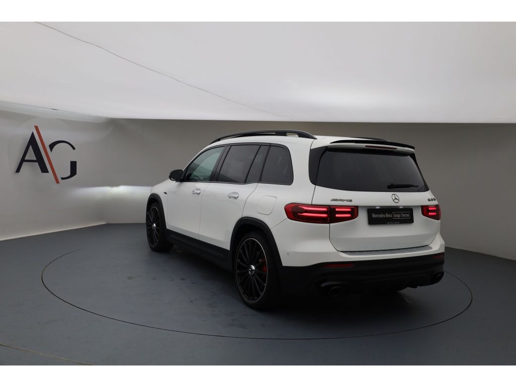 Mercedes-Benz State Glow 2025 г. Белый, пробег 12810 км
