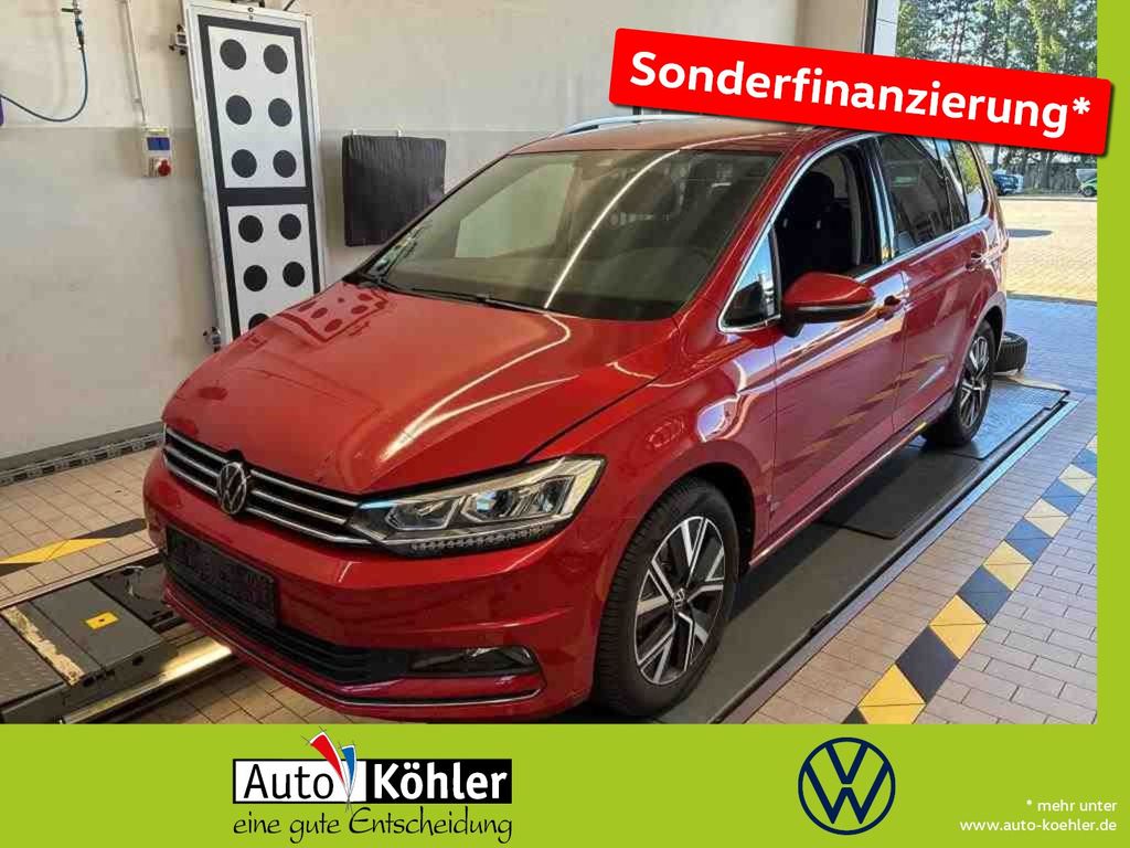 Volkswagen Touran 2023 г. Красный, пробег 46234 км