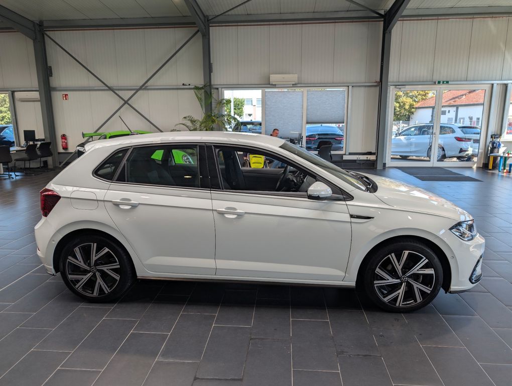 Volkswagen Polo 2023 г. Белый, пробег 37000 км