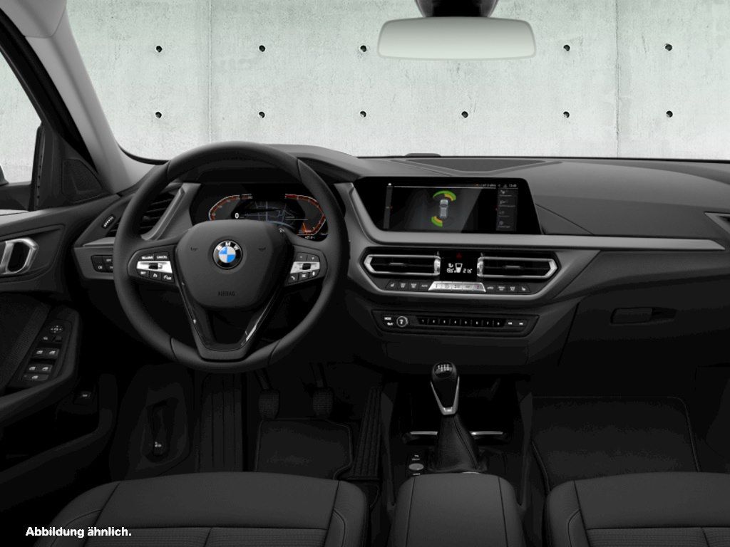 BMW 116 2023 г. Белый, пробег 31510 км