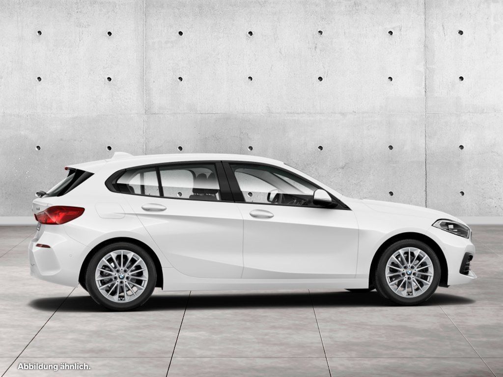 BMW 116 2023 г. Белый, пробег 31510 км
