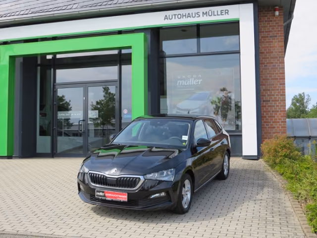 Skoda Scala 2022 г. Чёрный, пробег 56378 км