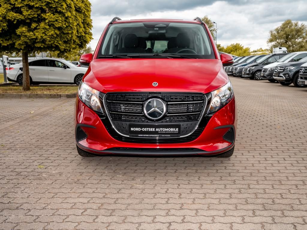 Mercedes-Benz V 220 2025 г. Красный, пробег 10971 км