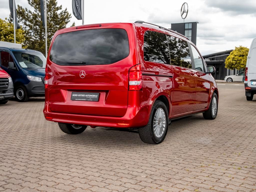 Mercedes-Benz V 220 2025 г. Красный, пробег 10971 км
