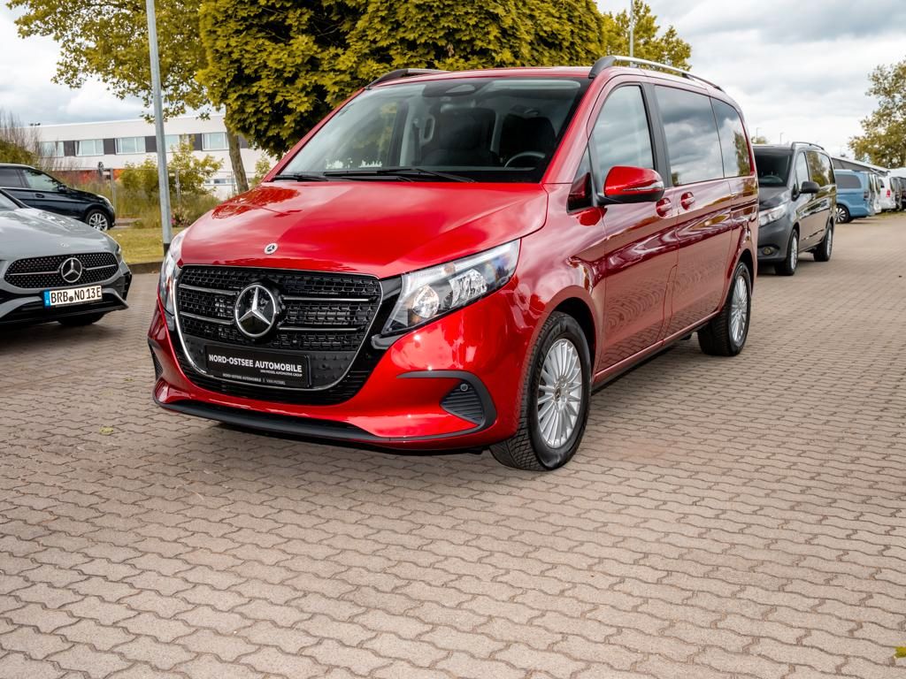 Mercedes-Benz V 220 2025 г. Красный, пробег 10971 км