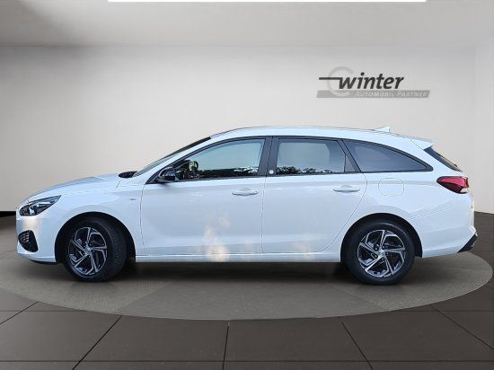 Hyundai i30 2021 г. Белый, пробег 50500 км