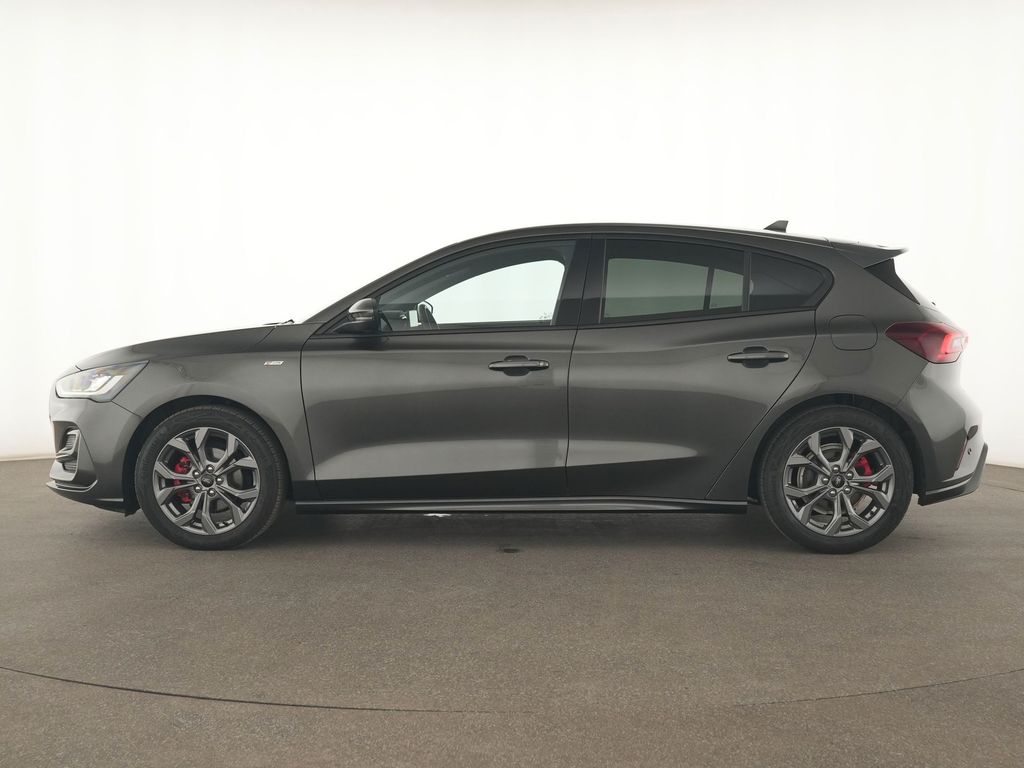 Ford Focus 2022 г. Серый, пробег 28958 км