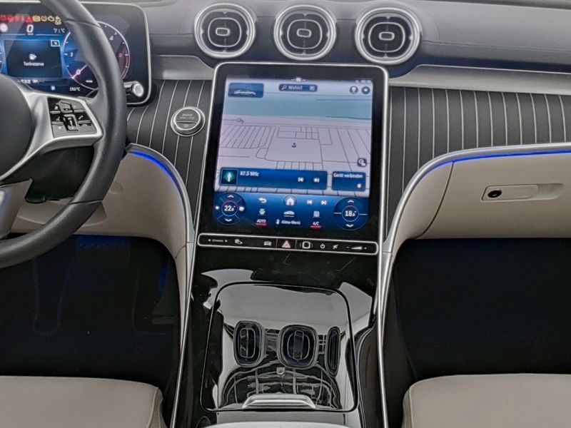 Mercedes-Benz C 300 2021 г. Синий, пробег 13328 км