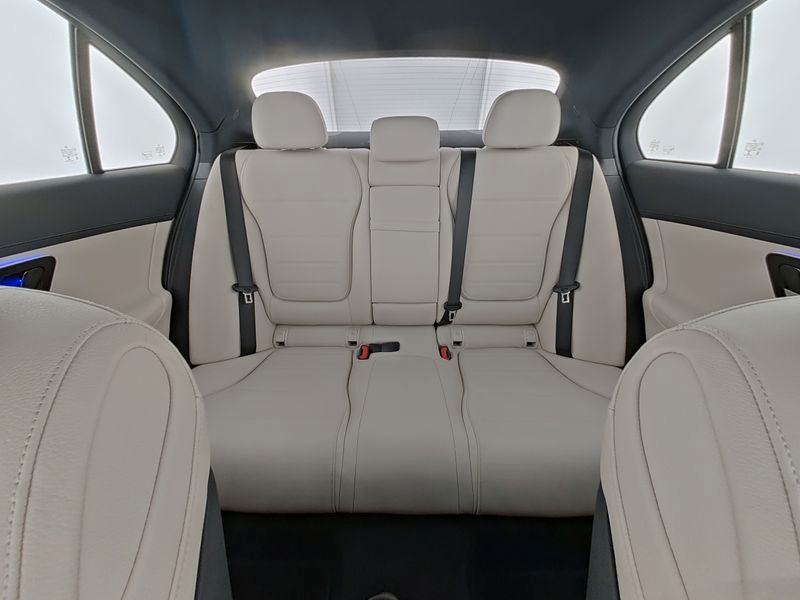 Mercedes-Benz C 300 2021 г. Синий, пробег 13328 км