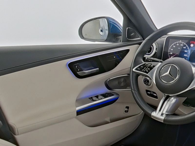 Mercedes-Benz C 300 2021 г. Синий, пробег 13328 км