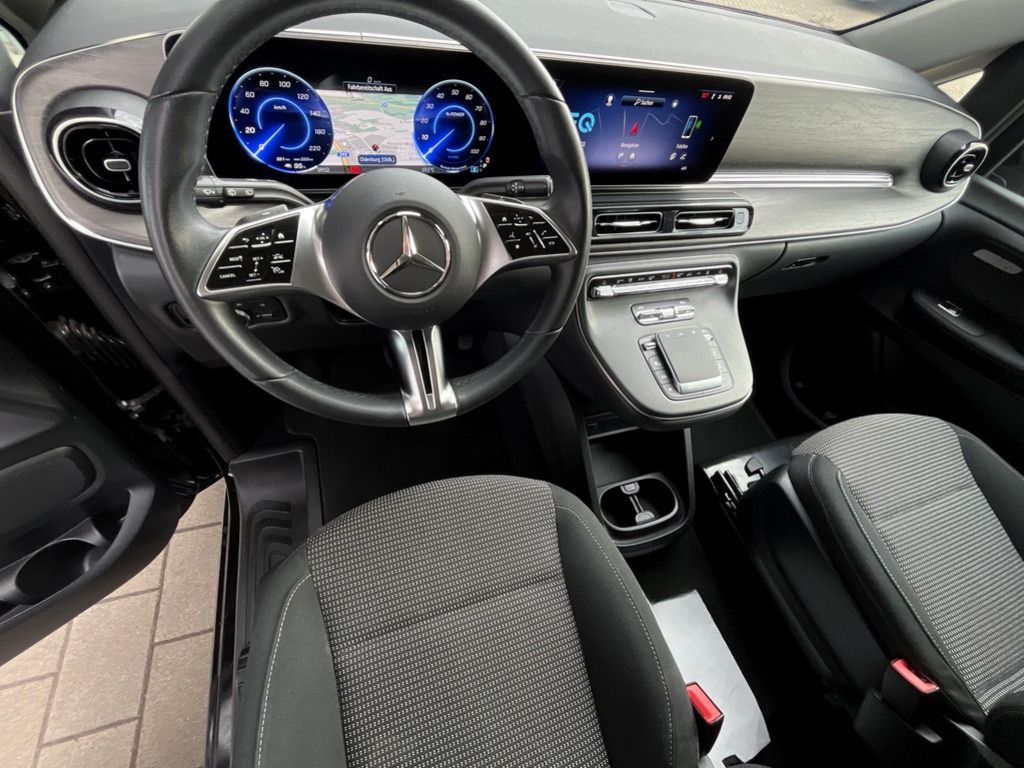 Mercedes-Benz V 250 2024 г. Серый, пробег 27250 км