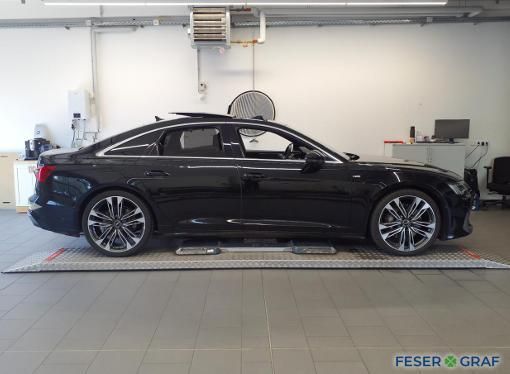 Audi A6 2024 г. Чёрный, пробег 26300 км