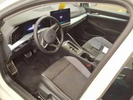 Volkswagen Golf 2025 г. Белый, пробег 25868 км