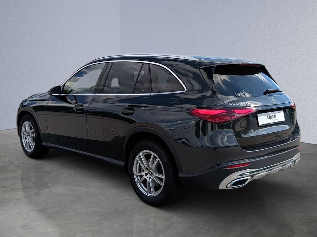 Mercedes-Benz GLC 220 2026 г. Серый, пробег 16624 км