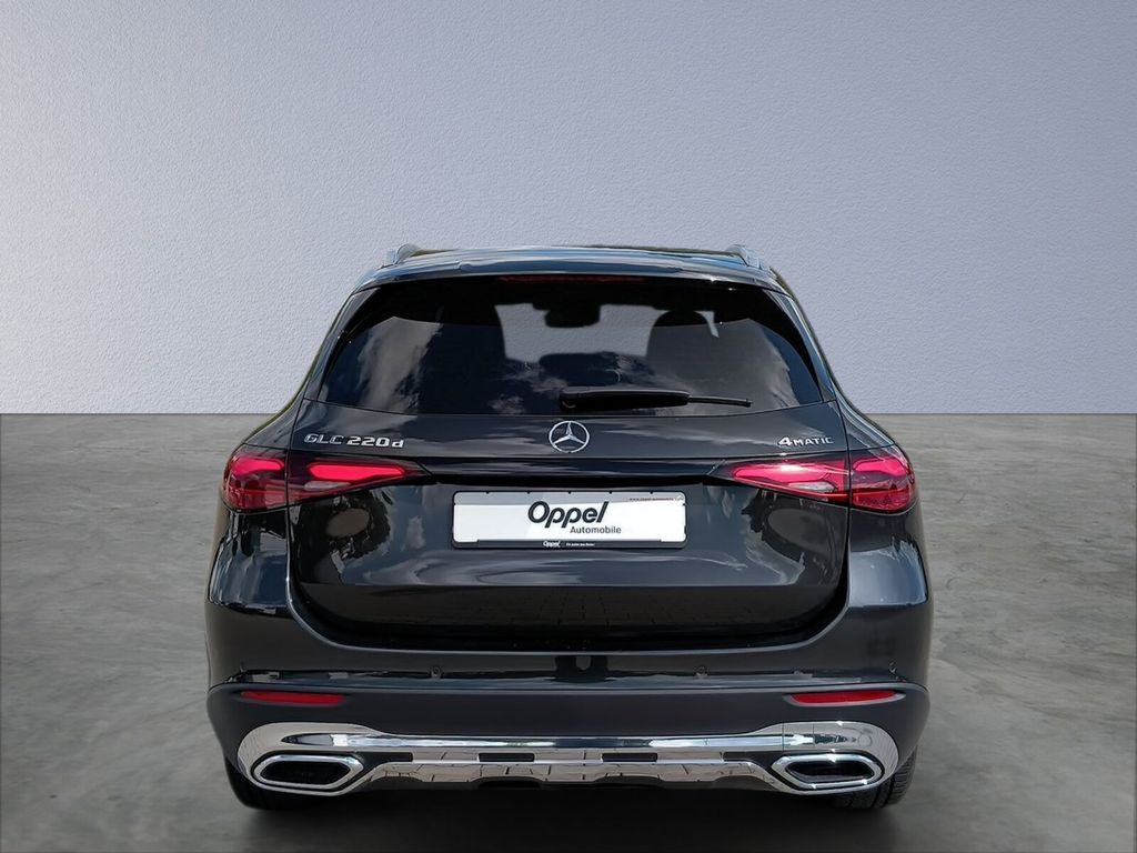 Mercedes-Benz GLC 220 2026 г. Серый, пробег 16624 км