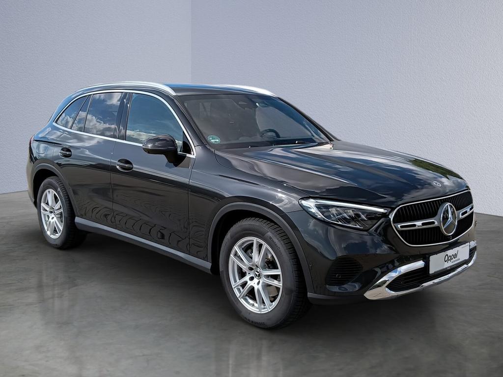 Mercedes-Benz GLC 220 2026 г. Серый, пробег 16624 км