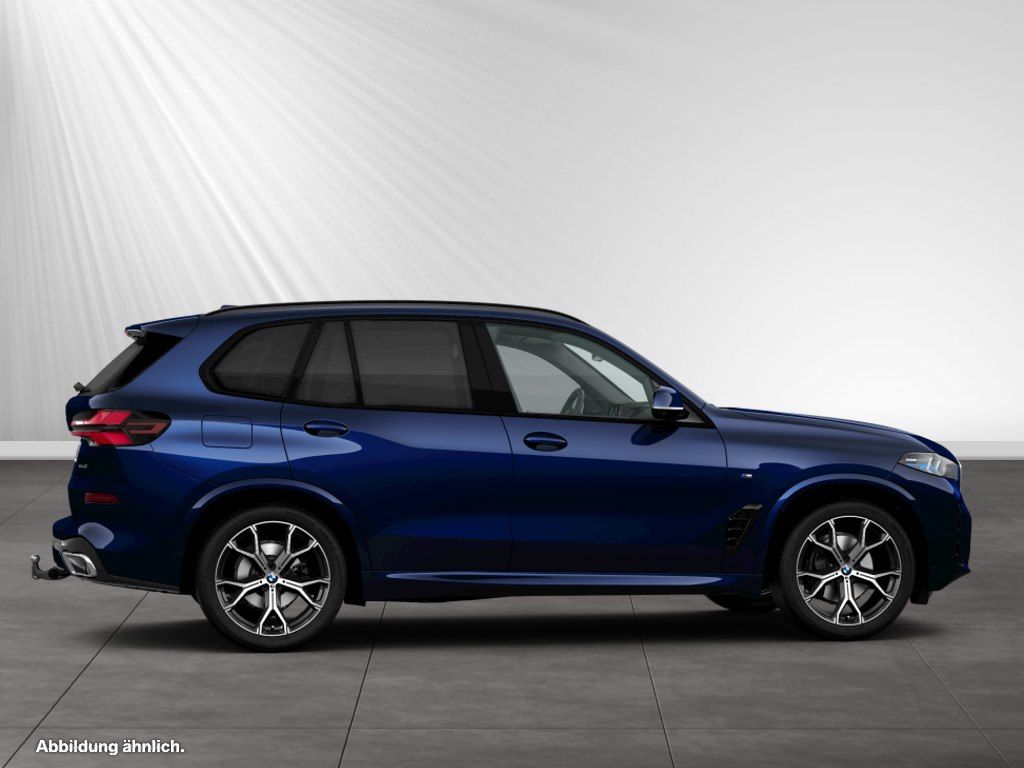 BMW X5 2025 г. Синий, пробег 19150 км