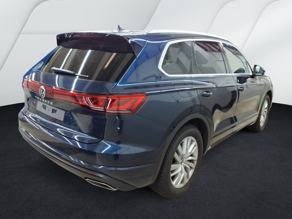 Volkswagen Touareg 2025 г. Жёлтый, пробег 10543 км