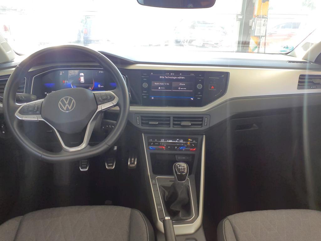 Volkswagen Polo 2024 г. Серый, пробег 28165 км