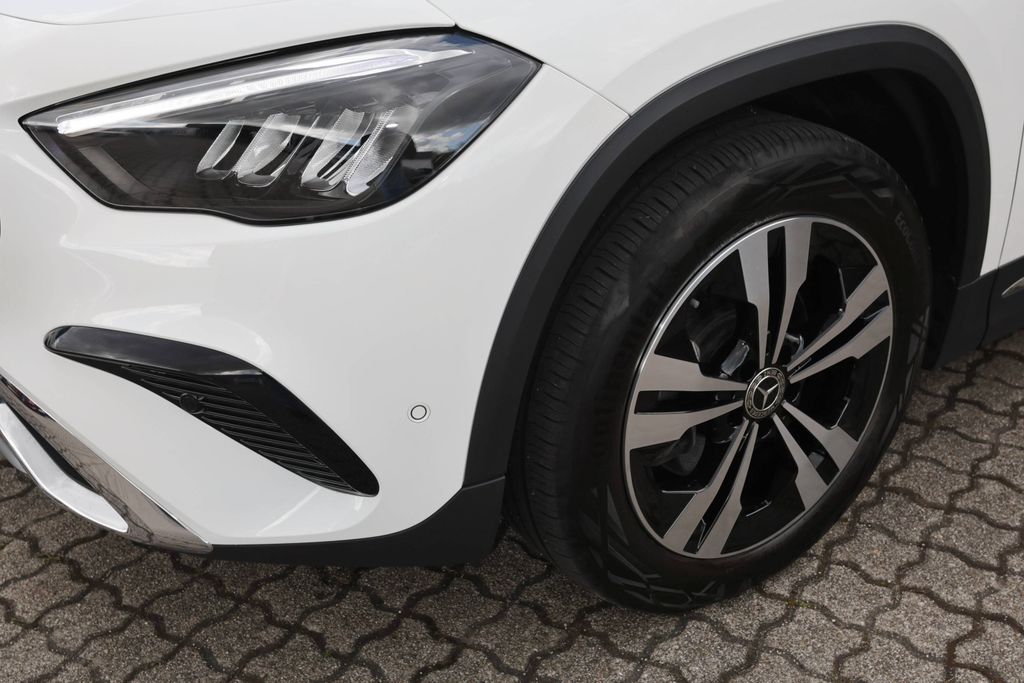 Mercedes-Benz GLA 180 2024 г. Белый, пробег 20280 км