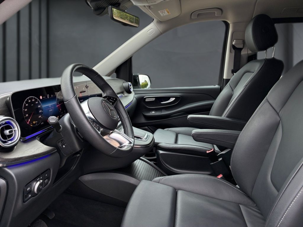 Mercedes-Benz V 300 2025 г. Чёрный, пробег 42037 км
