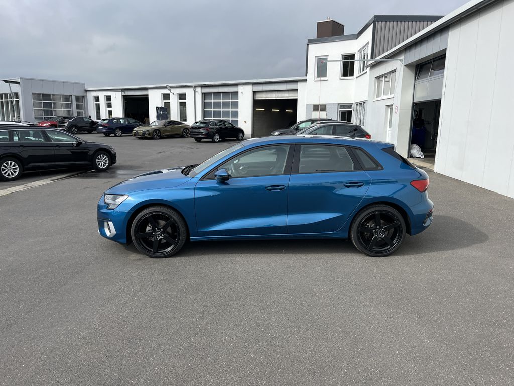 Audi A3 2022 г. Синий, пробег 36066 км