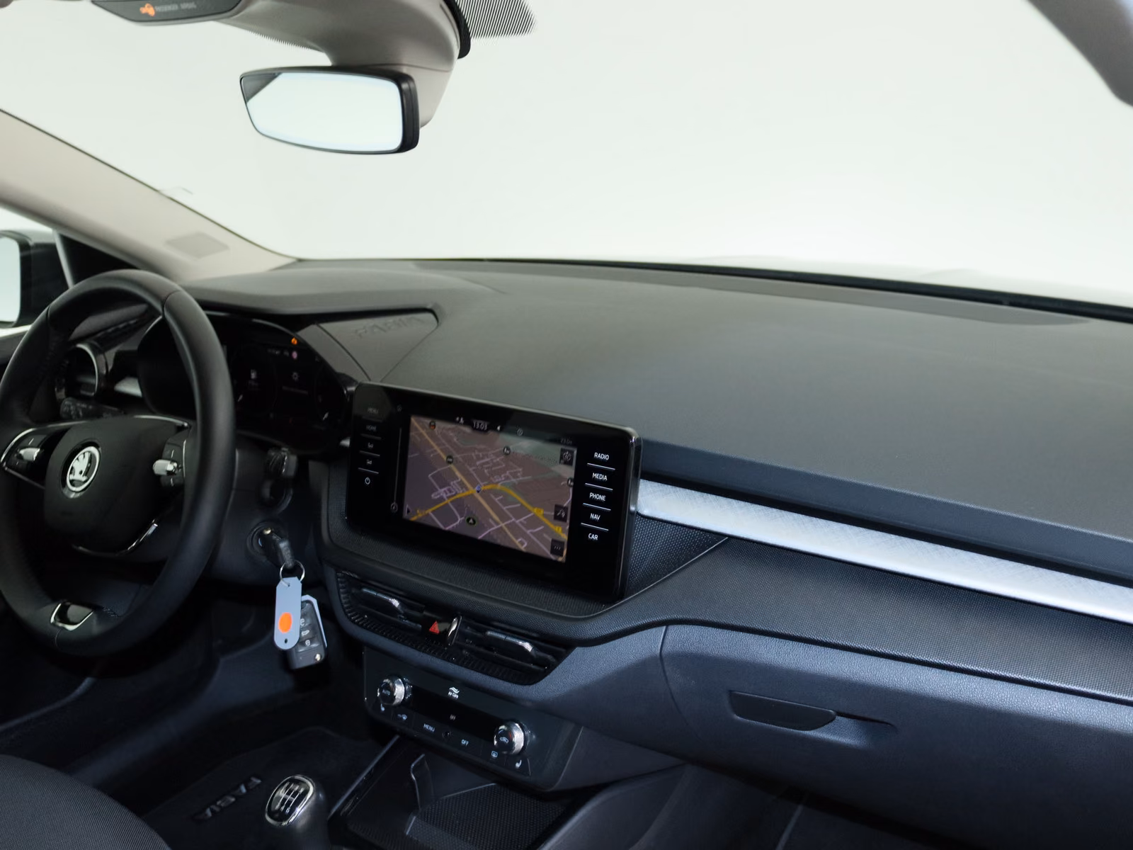 Skoda Fabia 2023 г. Серый, пробег 54259 км
